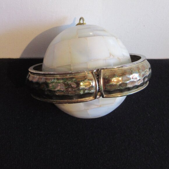 Vintage, Copper Clip on Bangle Bracelet, Multi faceted, Hammered, Hexagon - Picture 5 of 8